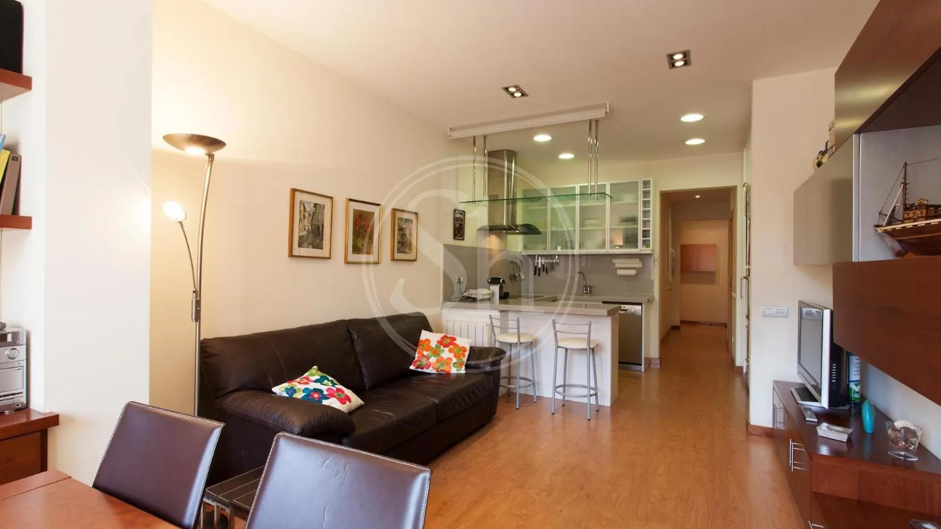 Comodo Apartamento En El Eixample Барселона Апартаменты