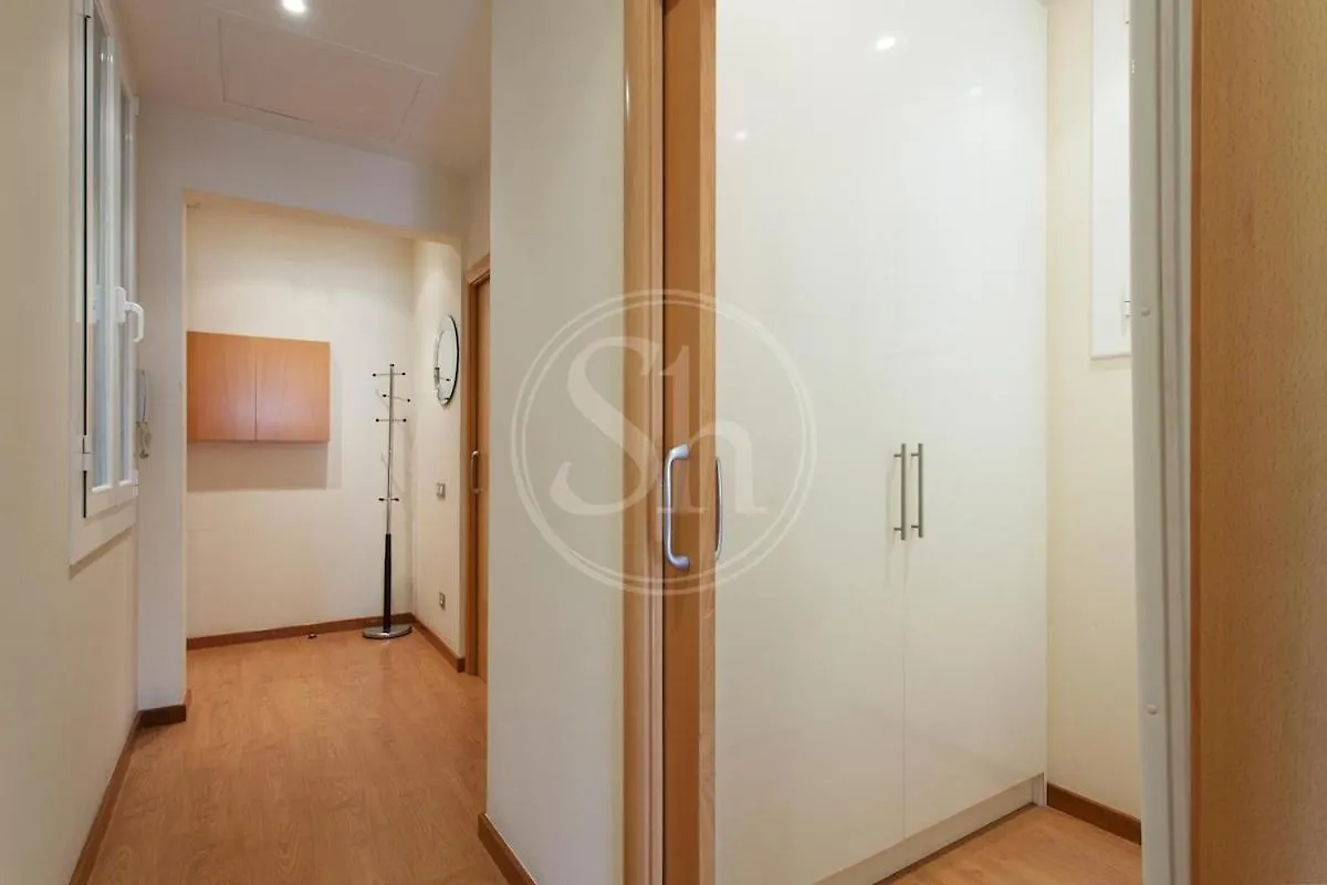 Апартаменты Comodo Apartamento En El Eixample Барселона